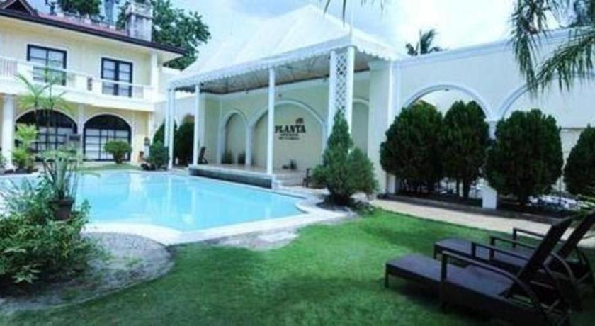 Planta Centro Bacolod Hotel & Residences Esterno foto